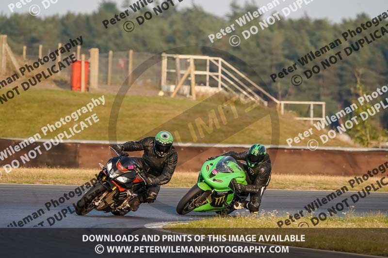 enduro digital images;event digital images;eventdigitalimages;no limits trackdays;peter wileman photography;racing digital images;snetterton;snetterton no limits trackday;snetterton photographs;snetterton trackday photographs;trackday digital images;trackday photos